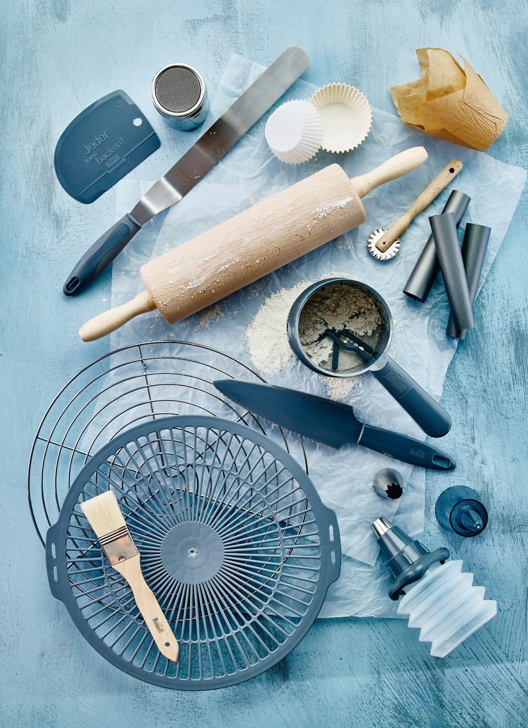 rbv-birkmann-mehlsieb-mit-deckel-easy-baking-10-cm-dunkelgrau-kunststoff image 2